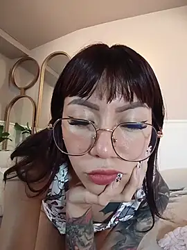 youbabydemon online show from 25, 6, 2026