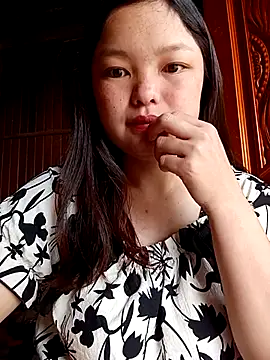 Linna-bae online show from 10, 7, 2026