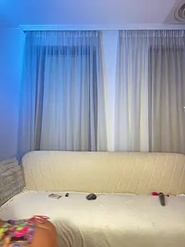 ValentinaMonroee online show from 10, 7, 2026