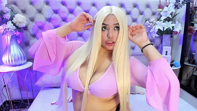 NaomiWhite  online show from 22, 7, 2026