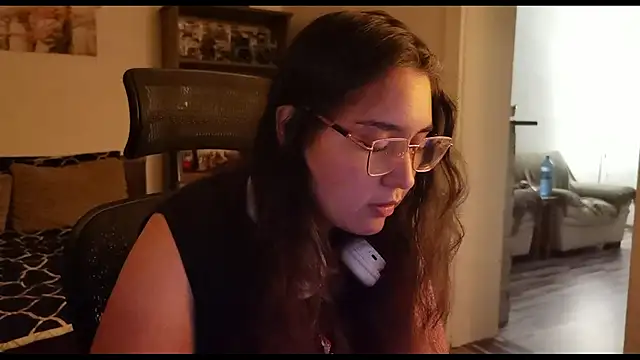 RosieBonbon online show from 6, 6, 2026
