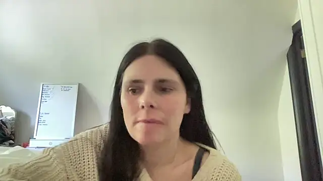 JadeLucy online show from 14, 6, 2026