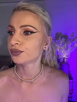 Snapshot of JulliaAly chatting on 14, 6, 2026 JulliaAly online show from 14, 6, 2026