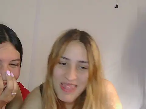 Snapshot of sweet_melatina chatting on 16, 7, 2026 sweet melatina online show from 16, 7, 2026