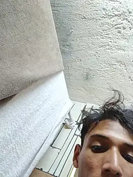 Manueluuki online show from 30, 7, 2026