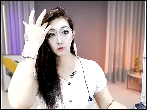 Snapshot of Mimi131499 chatting on 26, 6, 2026 Mimi131499 online show from 26, 6, 2026