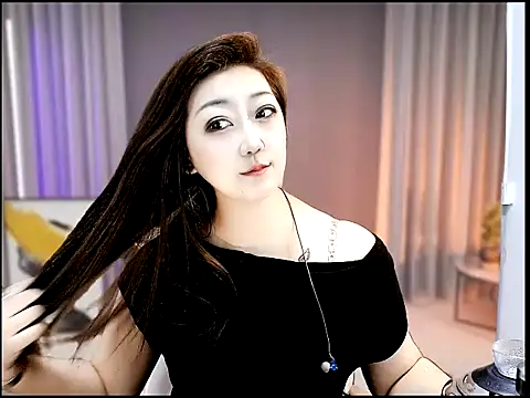 Snapshot of Mimi131499 chatting on 13, 7, 2026 Mimi131499 online show from 13, 7, 2026