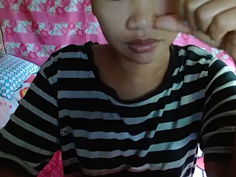 Itsme Foxy Shantale online show from 14, 6, 2026
