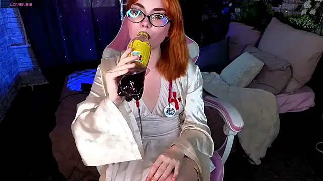 Velvet  Kiss online show from 28, 7, 2026