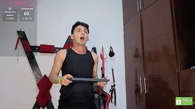 Nicolas AthleticBoy online show from 4, 7, 2026