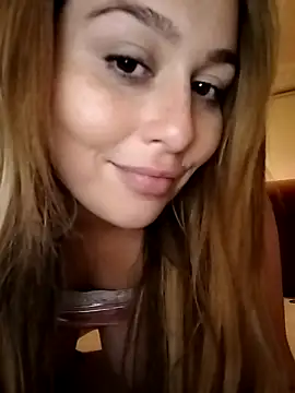 candice1994 online show from 2, 7, 2026