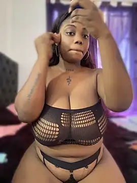 Zaarahott online show from 9, 6, 2026