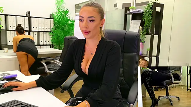 BabesGoWild online show from 12, 9, 2025