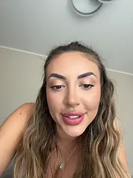 Snapshot of BabesGoWild chatting on 5, 5, 2026 BabesGoWild online show from 5, 5, 2026
