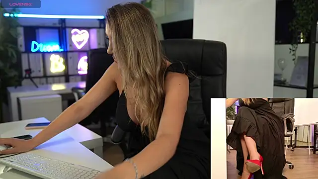 Snapshot of BabesGoWild chatting on 18, 6, 2026 BabesGoWild online show from 18, 6, 2026
