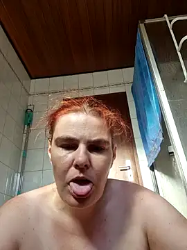 GoldenWifee online show from 26, 7, 2026