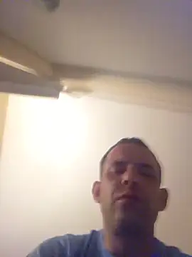 SingingTrunks online show from 17, 7, 2026