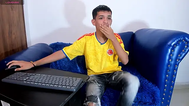 littlecum18 online show from 3, 7, 2026