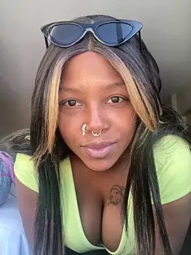 nia coxlive online show from 27, 7, 2026