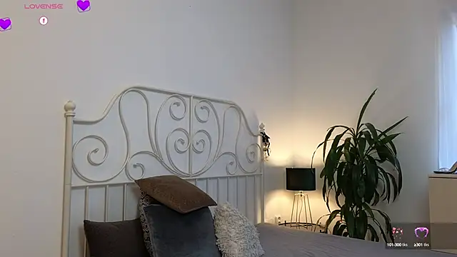 Ginnybabe  online show from 20, 2, 2025