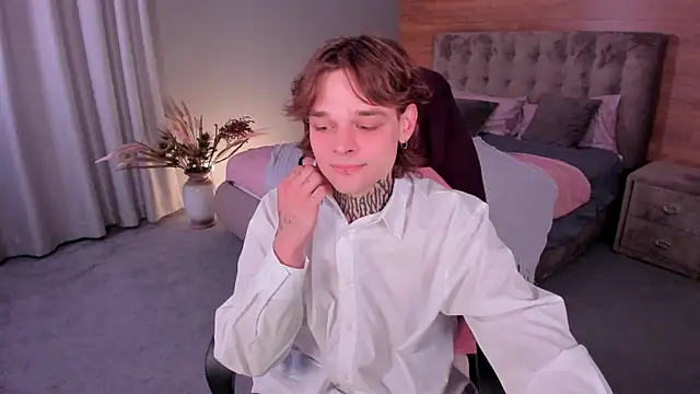 smoozie kun online show from 10, 6, 2026