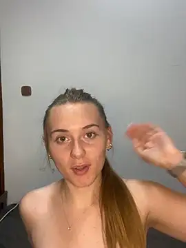 FlirtySophiaa online show from 18, 6, 2026