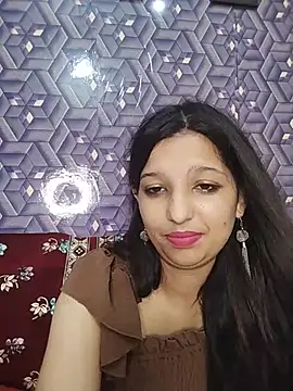 Queen Rosyy online show from 28, 7, 2026