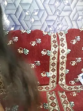 Queen Rosyy online show from 28, 7, 2026