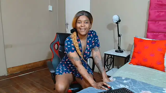 Lavendaxx online show from 28, 7, 2026