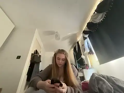 Violetsinxx online show from 17, 6, 2026