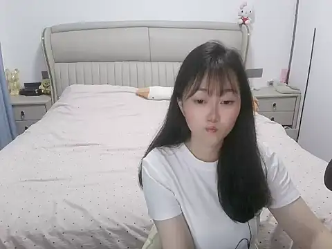 Snapshot of Emgirl-00 chatting on 15, 6, 2026 Emgirl-00 online show from 15, 6, 2026