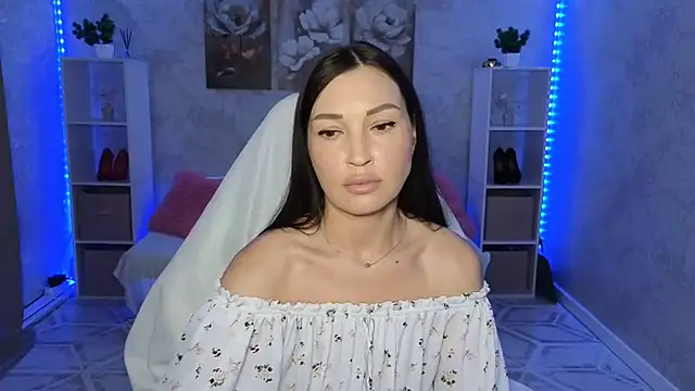 NikoleMills online show from 5, 7, 2026