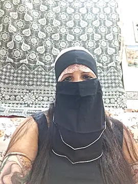 SWEETY01990 online show from 4, 8, 2026