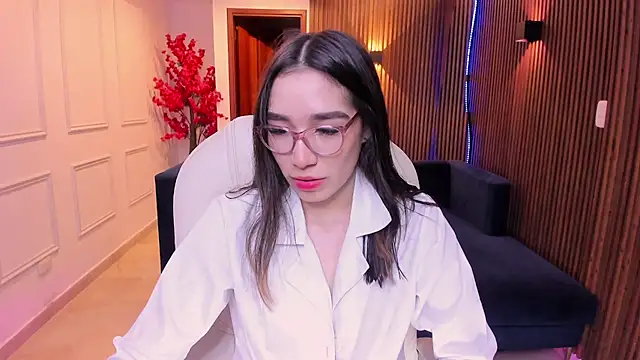 Emma caarter  online show from 23, 7, 2026
