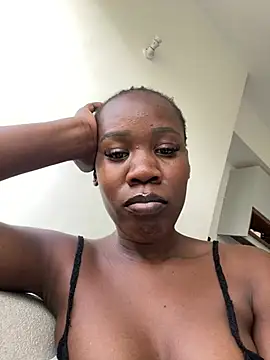 Sweet-Sandrah online show from 17, 6, 2026