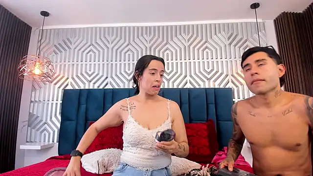 MiaAndAaron- online show from 28, 7, 2026