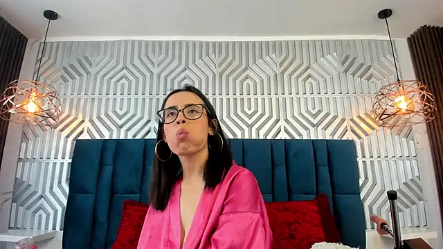 MiaAndAaron- online show from 28, 7, 2026