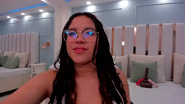 shayra alina online show from 8, 8, 2026