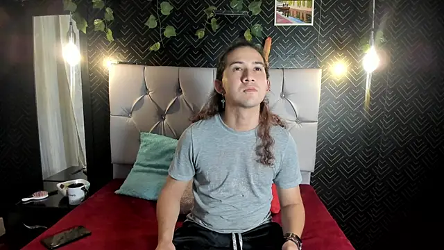 Apolonia eros online show from 24, 7, 2026
