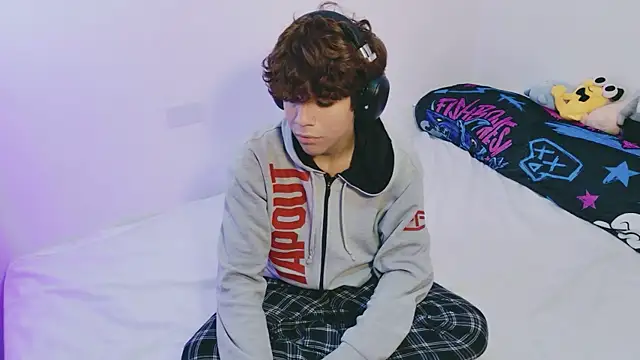 Samy Twink online show from 29, 7, 2026