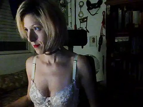 Snapshot of mina_here chatting on 16, 6, 2026 mina here online show from 16, 6, 2026