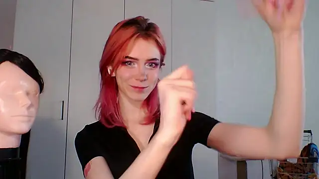 Snapshot of KayleneWesterberg chatting on 11, 6, 2026 KayleneWesterberg online show from 11, 6, 2026