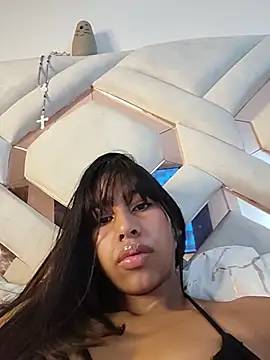 Snapshot of candylatina21 chatting on 3, 8, 2026 candylatina21 online show from 3, 8, 2026