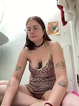 mclacy online show from 12, 7, 2026