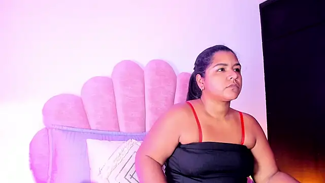 Mommy Big Ass online show from 27, 6, 2026
