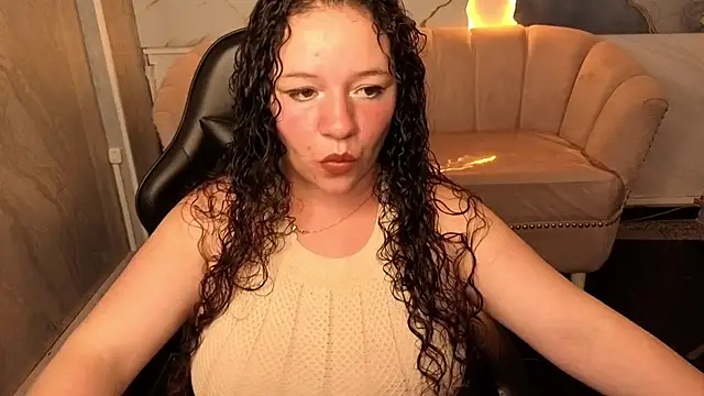 Cony curly b online show from 26, 7, 2026