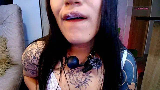 Neytiri Ss online show from 4, 7, 2026