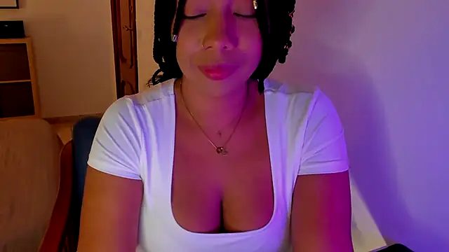 NicolePasqualott online show from 26, 9, 2025