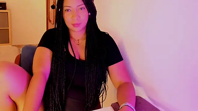 NicolePasqualott online show from 19, 10, 2025