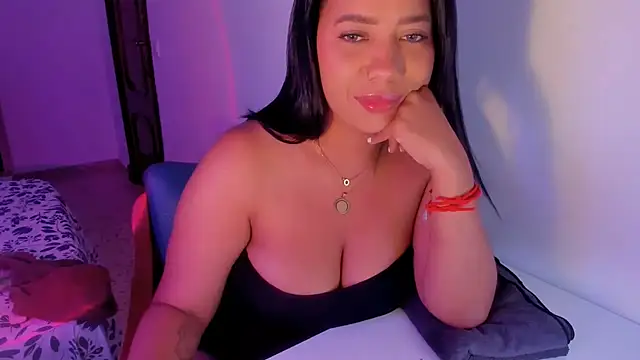 Snapshot of NicolePasqualott chatting on 12, 7, 2026 NicolePasqualott online show from 12, 7, 2026